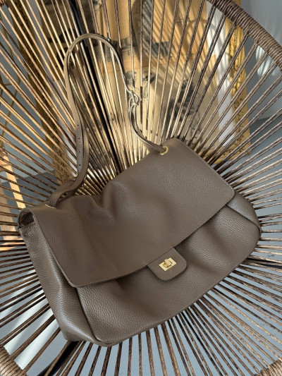 Grained genuine leather shoulder bag