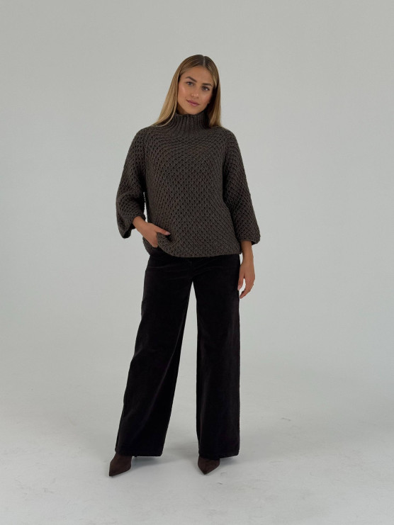Pullover ampio in maglia lavorata con...