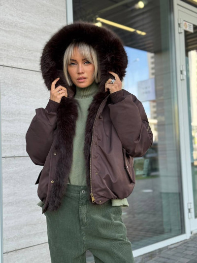 Piumino bomber oversize con cappuccio in pelliccia