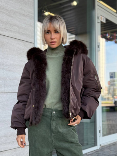 Piumino bomber oversize con cappuccio in pelliccia