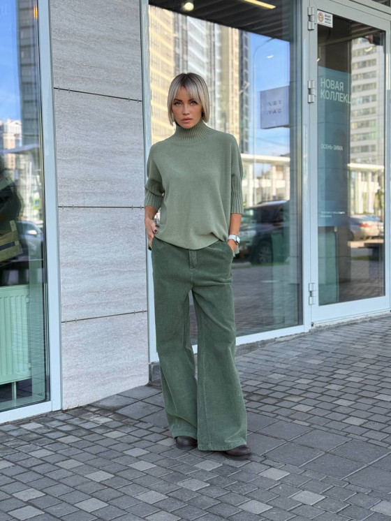 Pantaloni dritti in velluto
