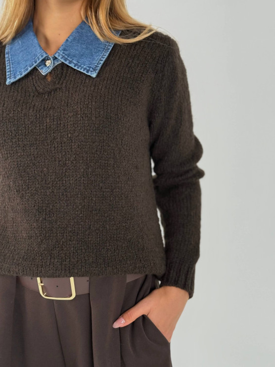 Pullover con colletto in denim