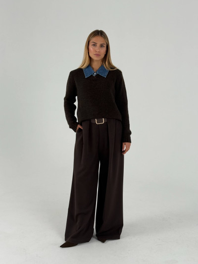 Jumper with denim collar