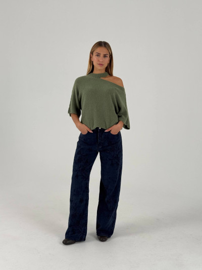 Knit pullover with cut-out neckline