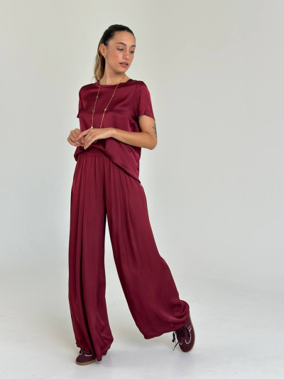 Pantaloni evazati