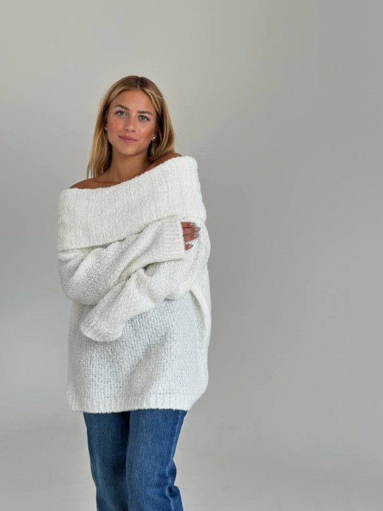 Pulover oversize cu umeri goi