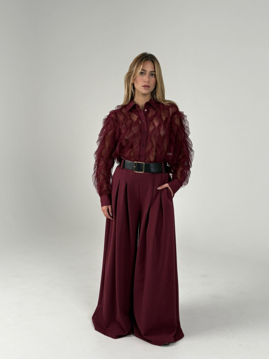Pantalonii palazzo