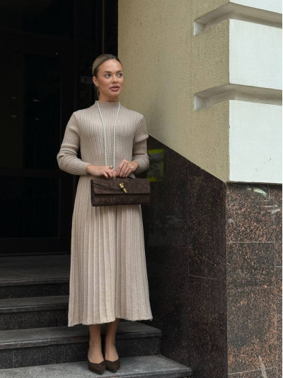 Платье плиссе