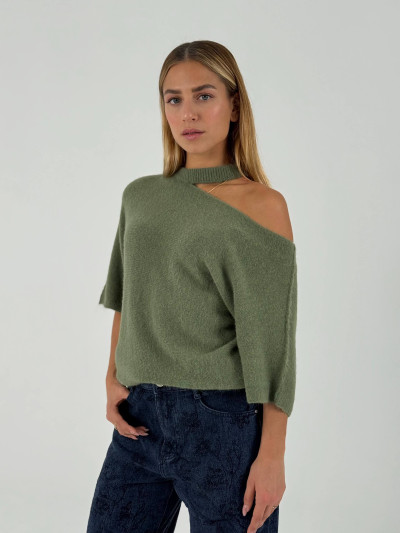 copy of Pullover in maglia con scollo cut-out